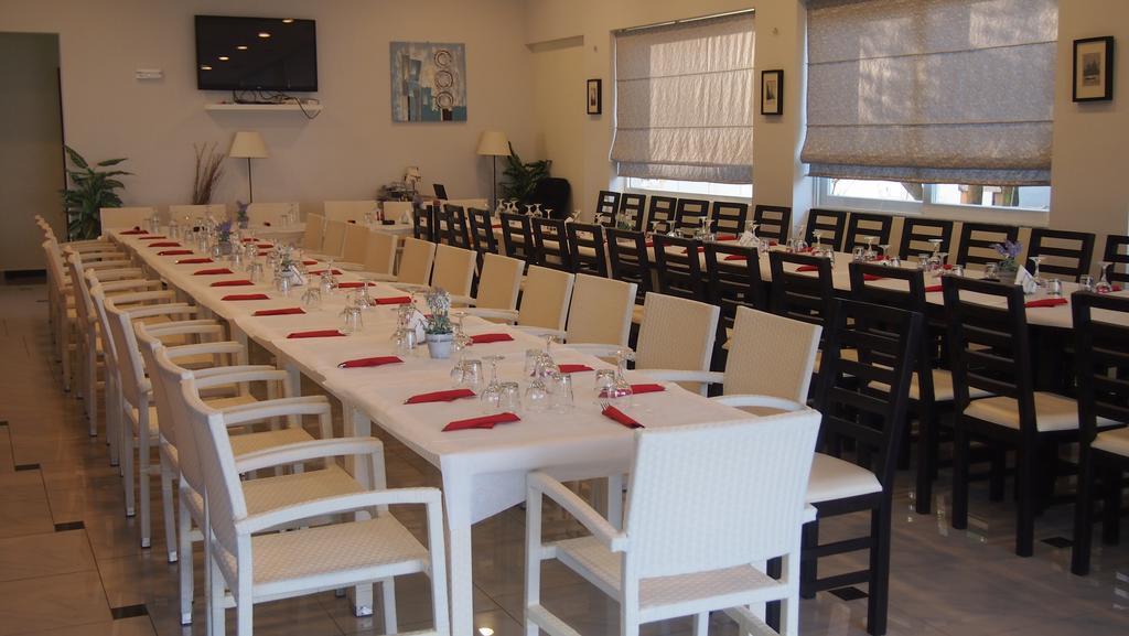 Rondos Hotel Himara Zewnętrze zdjęcie